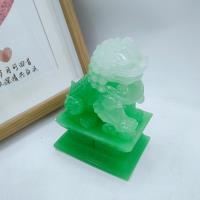 仿玉台狮摆件