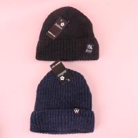 LJ男字母贴雪尼尔帽