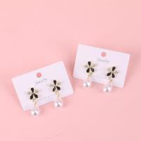 MZQ五瓣花珍珠耳坠
