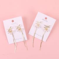 MZQ交叉三颗珍珠耳坠
