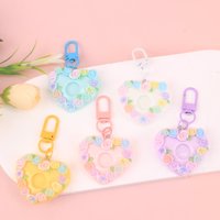 CM马卡龙树脂桃心挂件